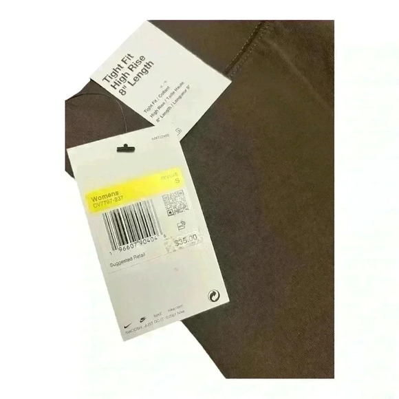 🆕NIKE Classic short. NWT, size small. - Picture 7 of 7